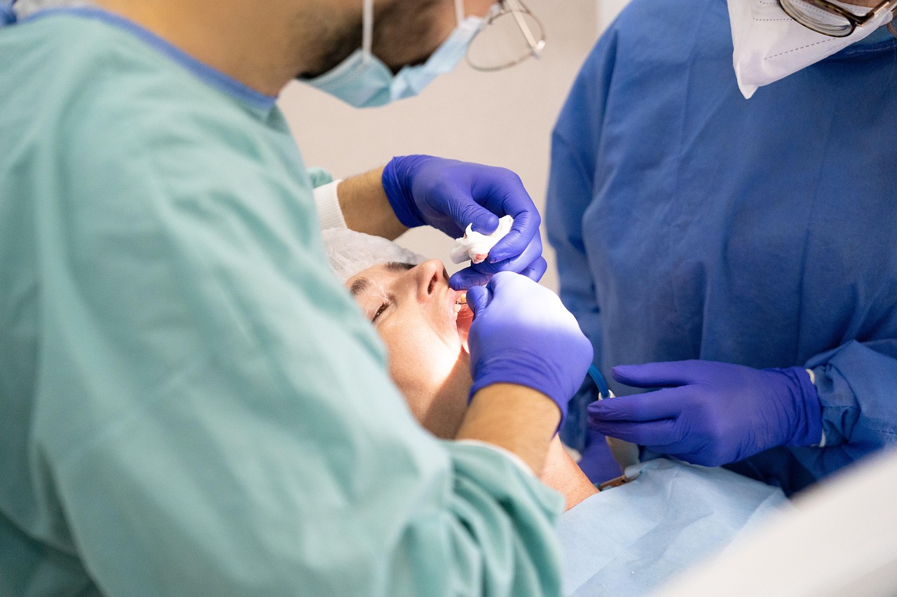 Professional Acne Treatment Protocols: A Clinical Approach for Estheticians