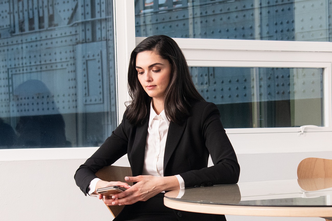 How Business SMS Texting Improves Customer Response Rates